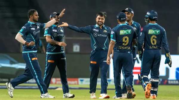 आईपीएल 2022 : गुजरात ने लखनऊ को 62 रनों से हराया, प्लेऑफ में पहुंचने वाली पहली टीम बनी